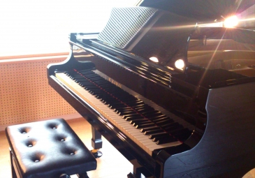 ミズクラピアノスクール　　　　    
Mizukura Piano School
